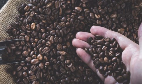 鮮度キープでおいしく飲める、コーヒー豆の2種類の保存方法