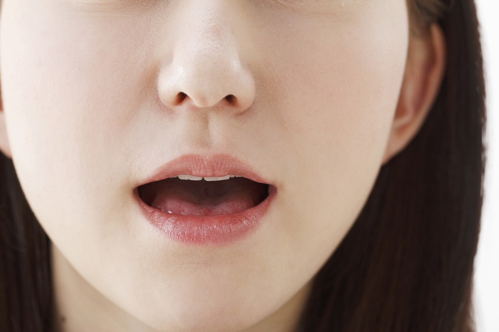 口臭を悪臭に変える「臭い玉（膿栓）」ができる原因と予防法